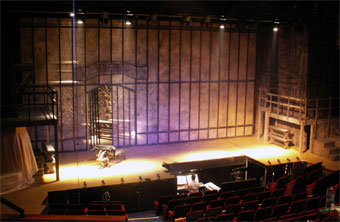 Harlow Playhouse. Oliver Design - Malvern Hostick Copyright ©. Technical rehearsal.