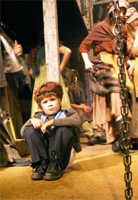 Harlow Playhouse. Oliver Design - Malvern Hostick Copyright ©. Technical rehearsal.