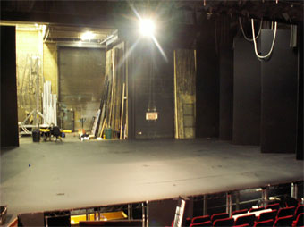 Harlow Playhouse. Design - Malvern Hostick. Oliver. De rigging set.