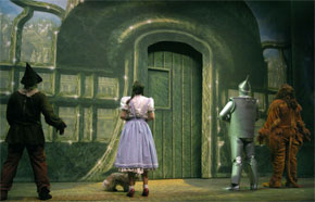 Harlow Playhouse. Designer Malvern Hostick. Wizard of Oz.